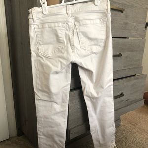 White skinny ankle pants